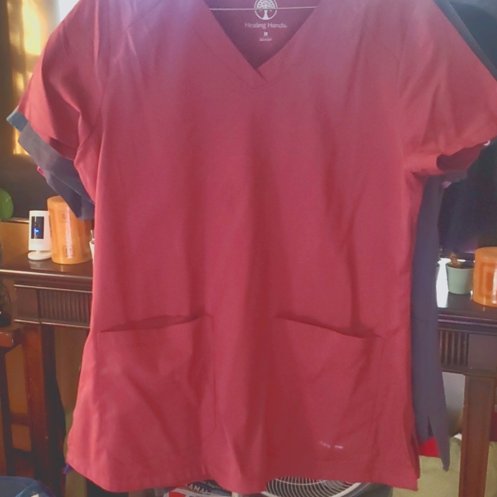 Scrubs tops
